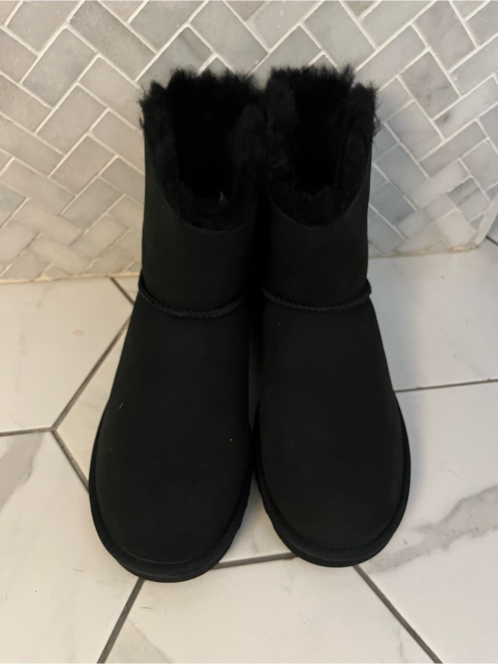 UGG Black Short Shearling Boot. Mini Bailey bow. - Picture 2 of 9